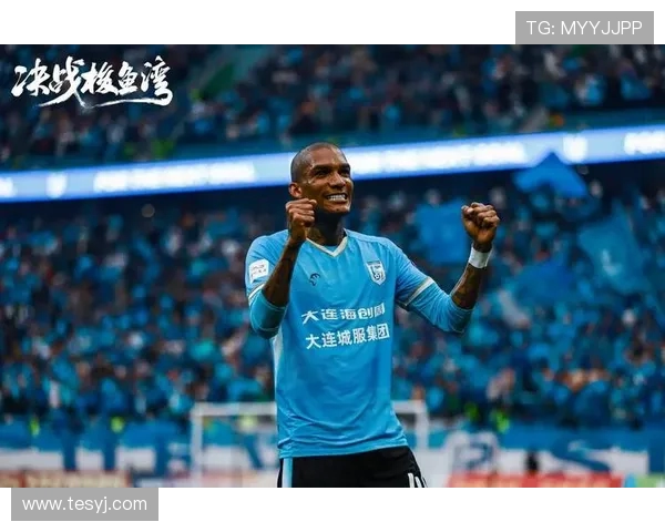 球迷协会成员阿达倒卖大连英博包厢票被曝光，威胁举报者引发争议(2)